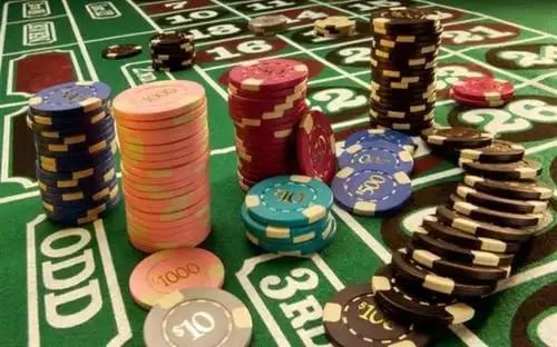 mmkburmese Live Casino တွင် Baccarat ကတ်ဂိမ်း ကစားနေသော ဟောင်ကောင်စတိုင် ကတ်ဂိမ်းမြင်ကွင်း
